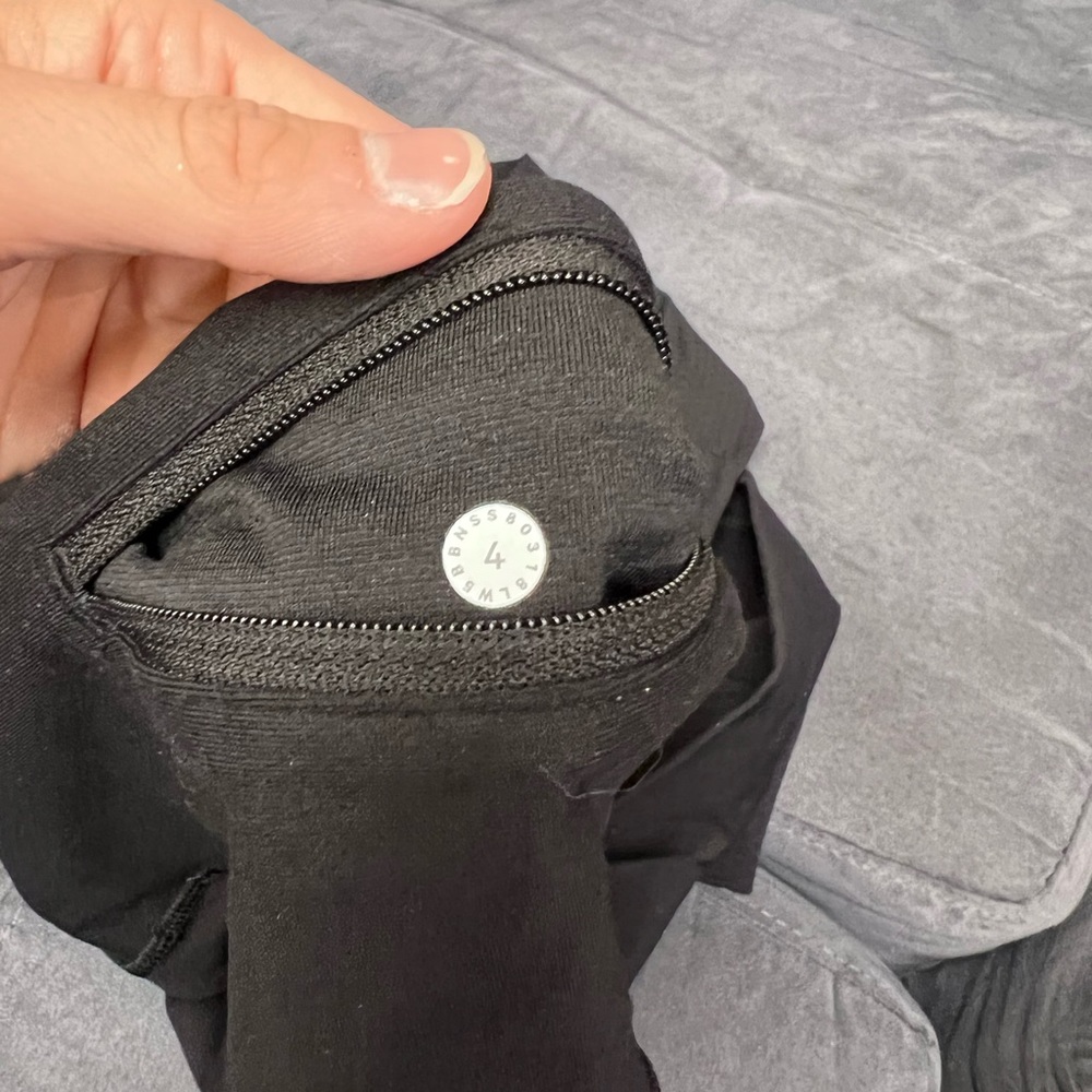 Lululemon Zoned in Tight 27” - Picture 4 of 4
